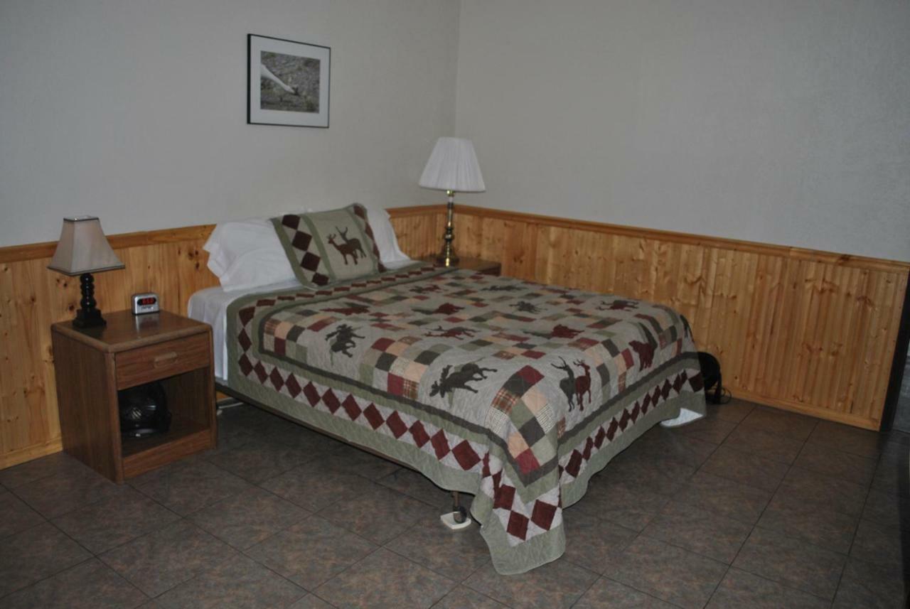 Aspen Inn Fort Klamath Экстерьер фото