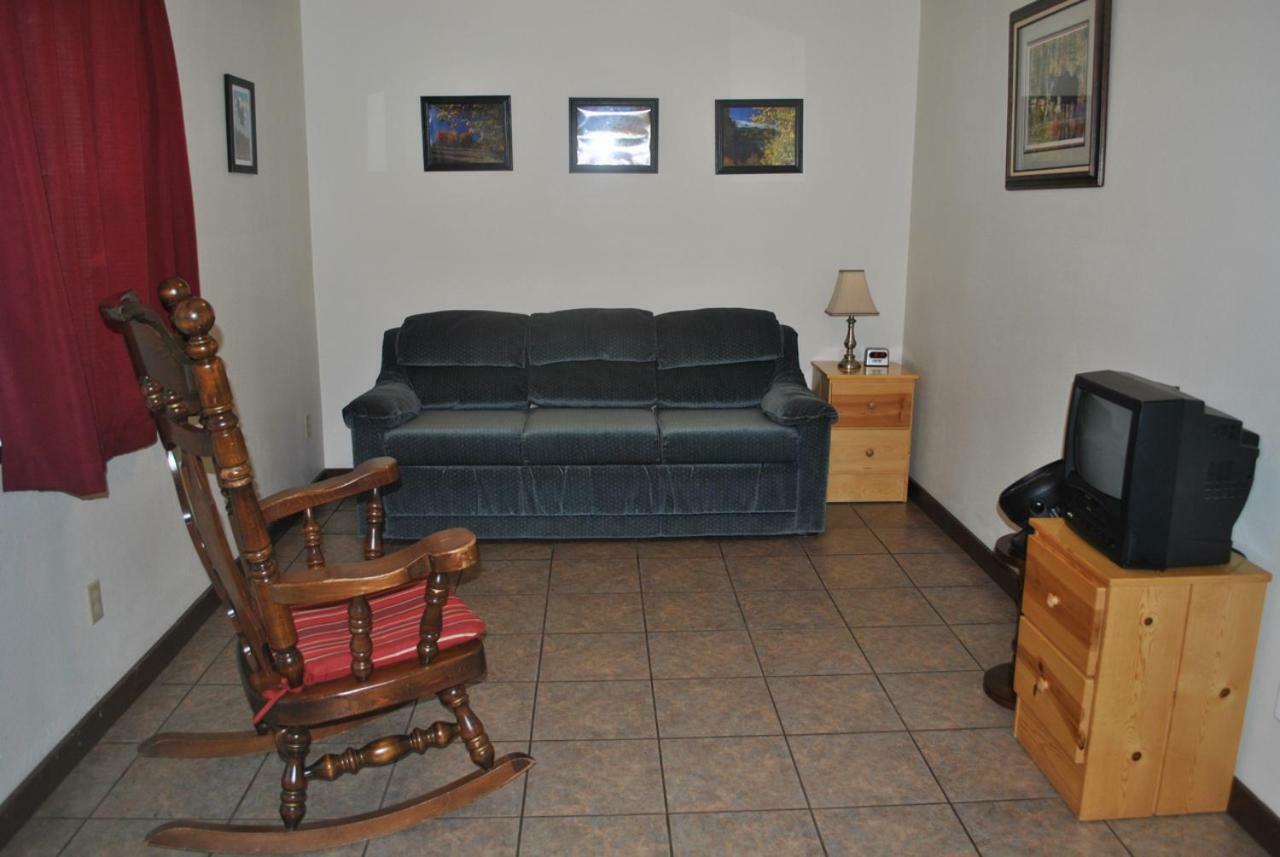 Aspen Inn Fort Klamath Экстерьер фото