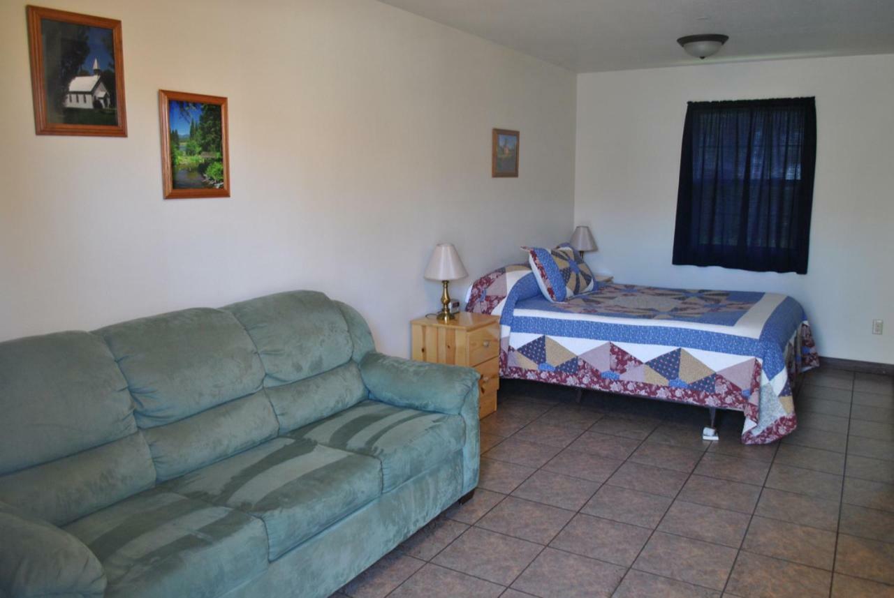 Aspen Inn Fort Klamath Экстерьер фото