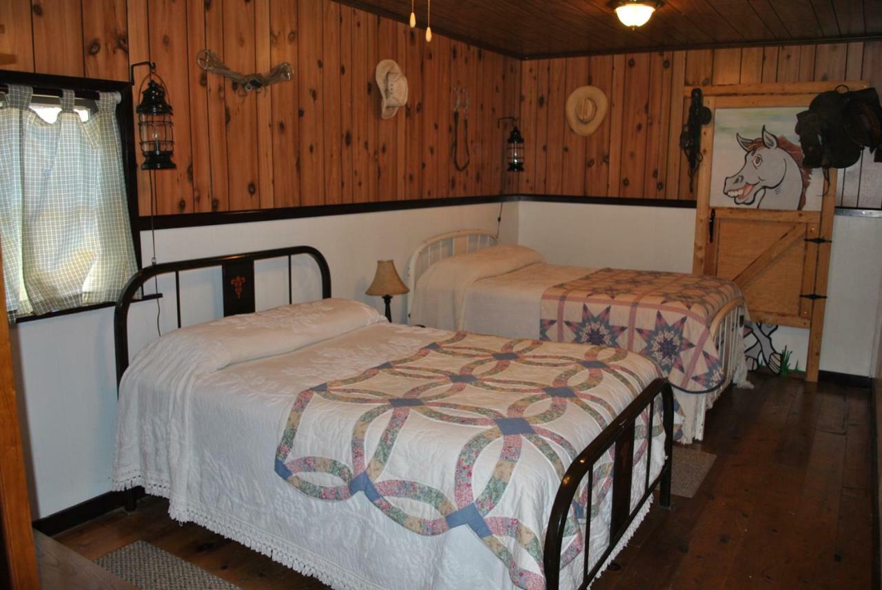 Aspen Inn Fort Klamath Экстерьер фото