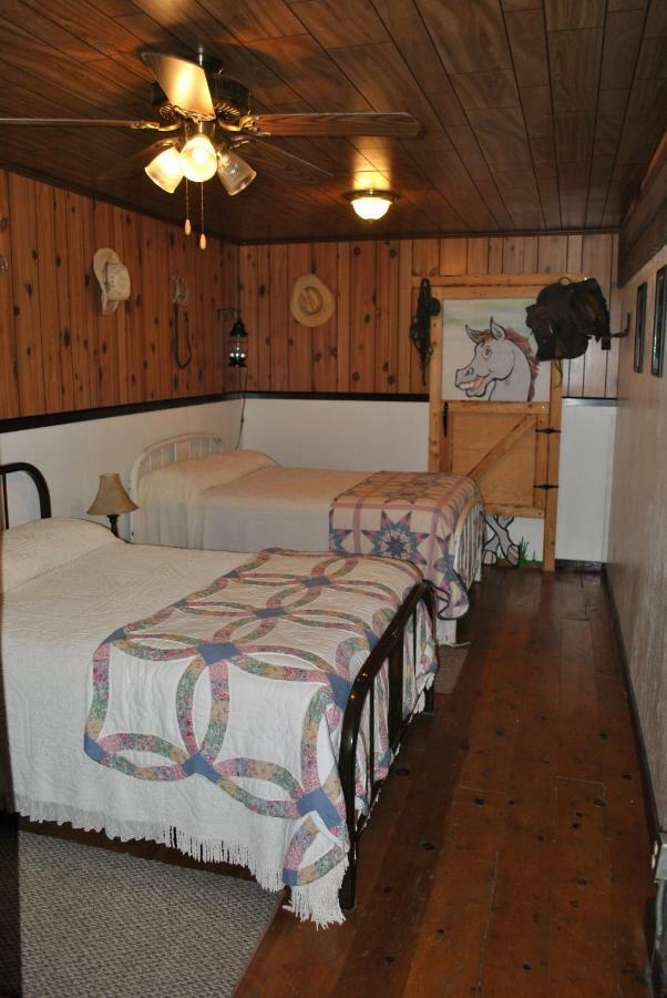 Aspen Inn Fort Klamath Экстерьер фото